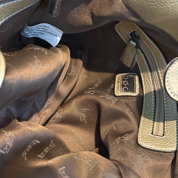 Boc Born shoulder bag white/gold trim & whip stitching 3 compartment NWT - Picture 17 of 17